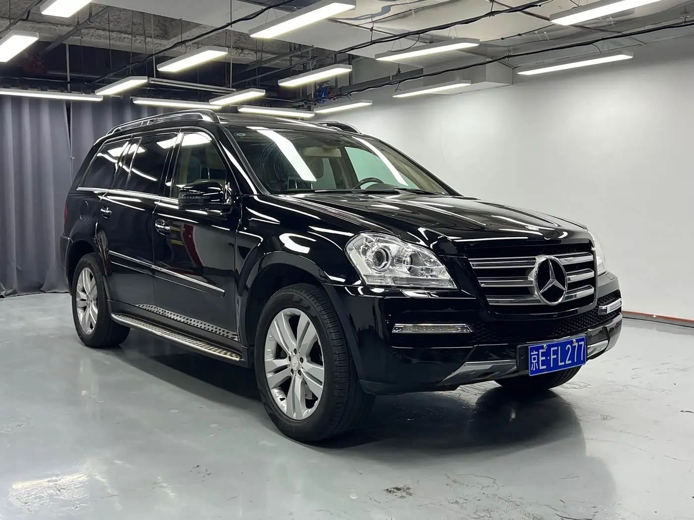 Mercedes-Benz GL-Class 2011 — Фото 3/17