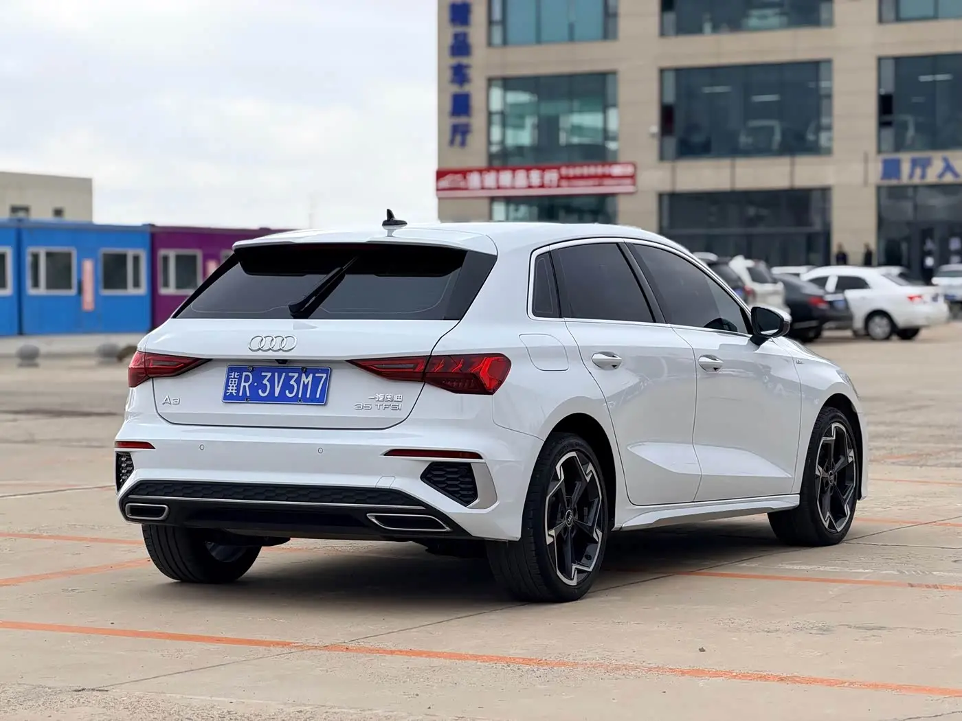 Audi A3 2023 — Photo 6/13