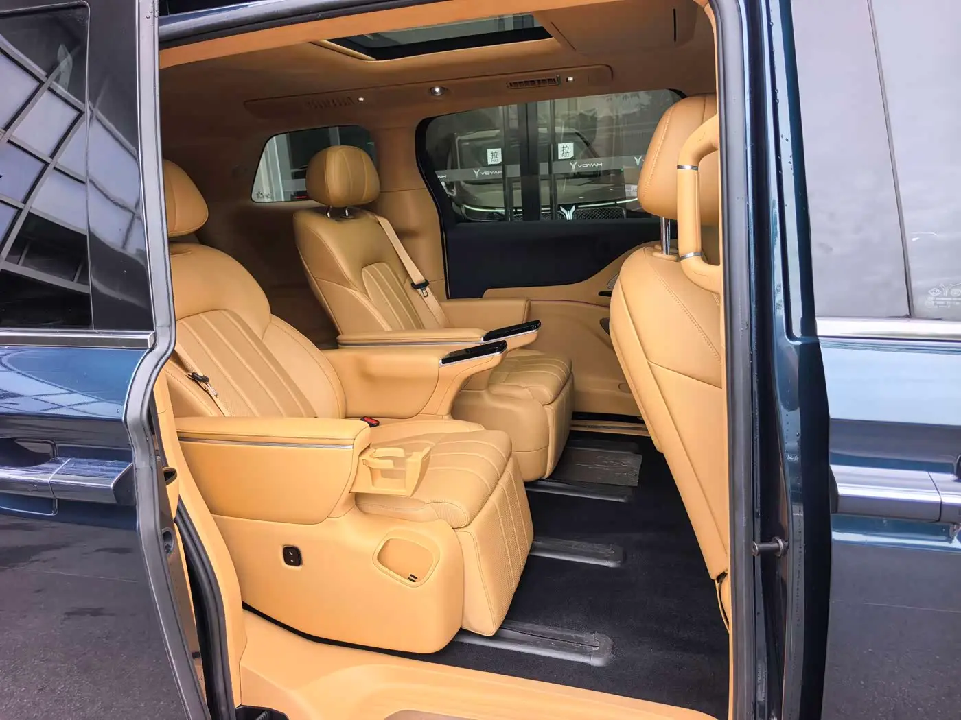Voyah Auto Voyah Dreamer 2025 — Şəkil 17/20