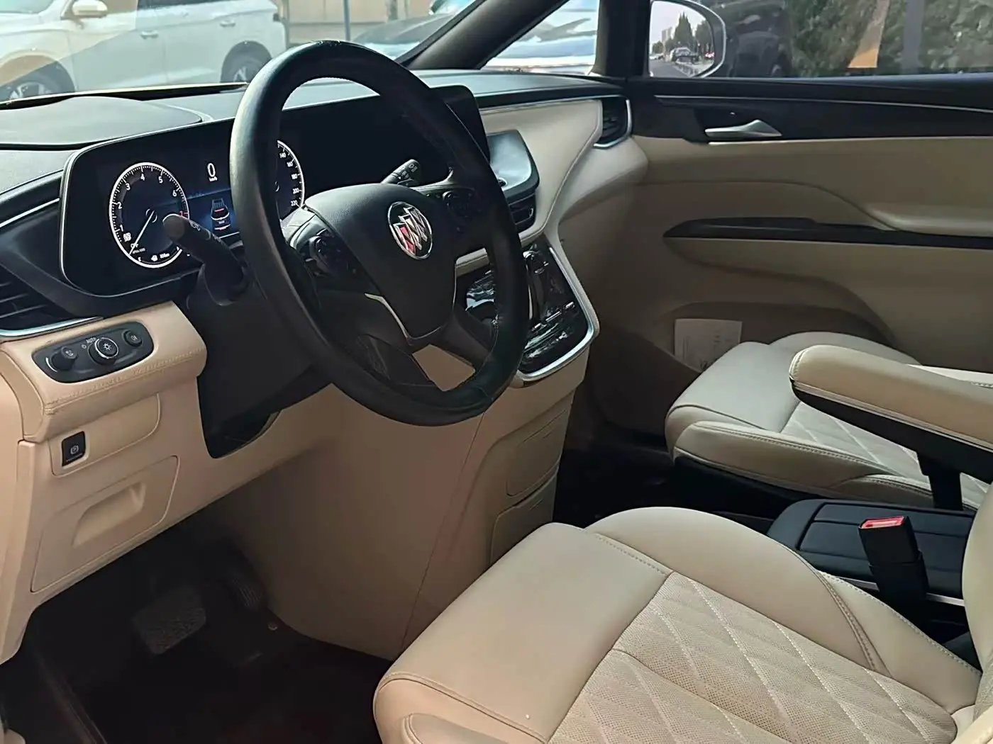Buick GL8 2022 — Photo 9/9