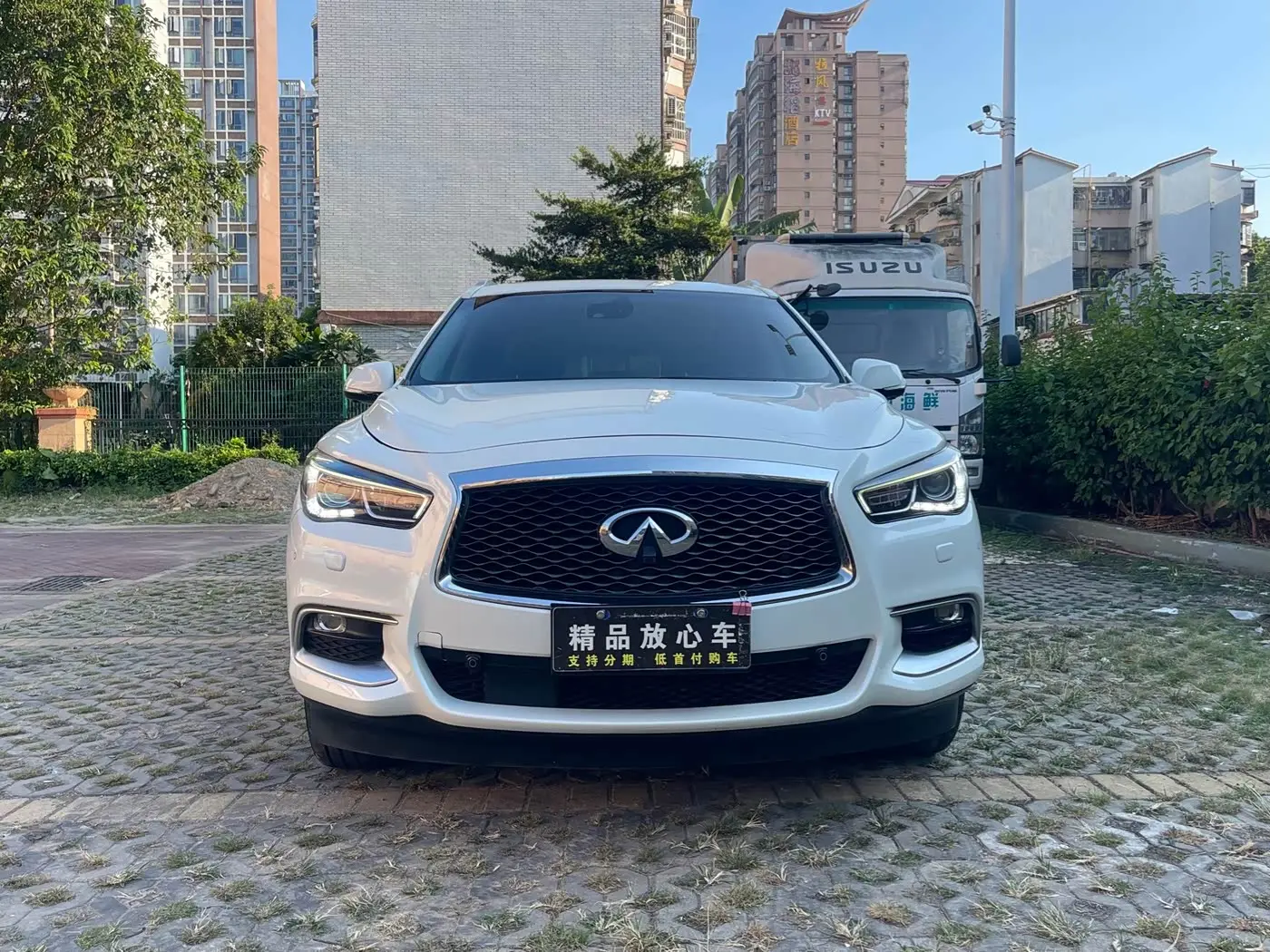 Infiniti QX60 2018 — Photo 2/20