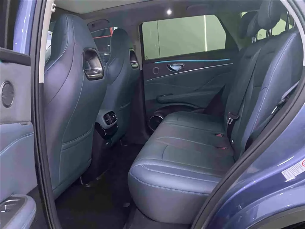 BYD Hai Shi 07 DM-i 2025 — Şəkil 7/18