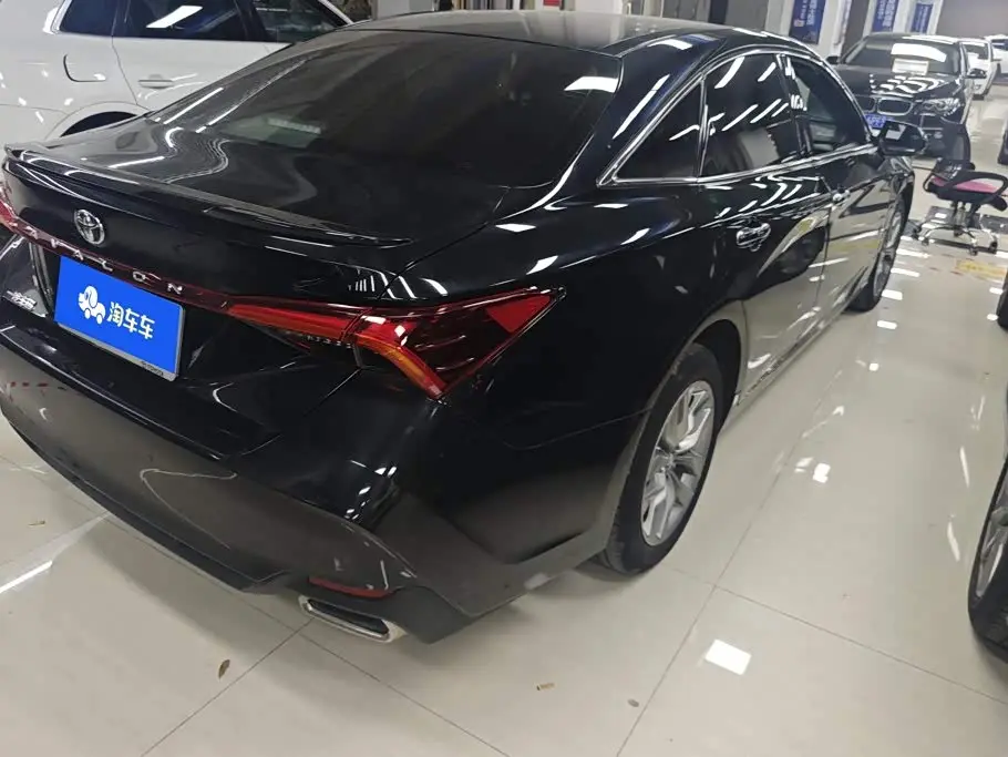 Toyota Avalon 2021 — Photo 3/16