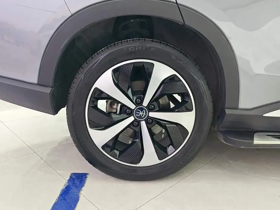 BYD Song PLUS PHEV 2023 — Фото 6/16