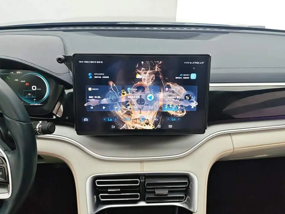 BYD Song PLUS PHEV 2023 — Фото 13/16