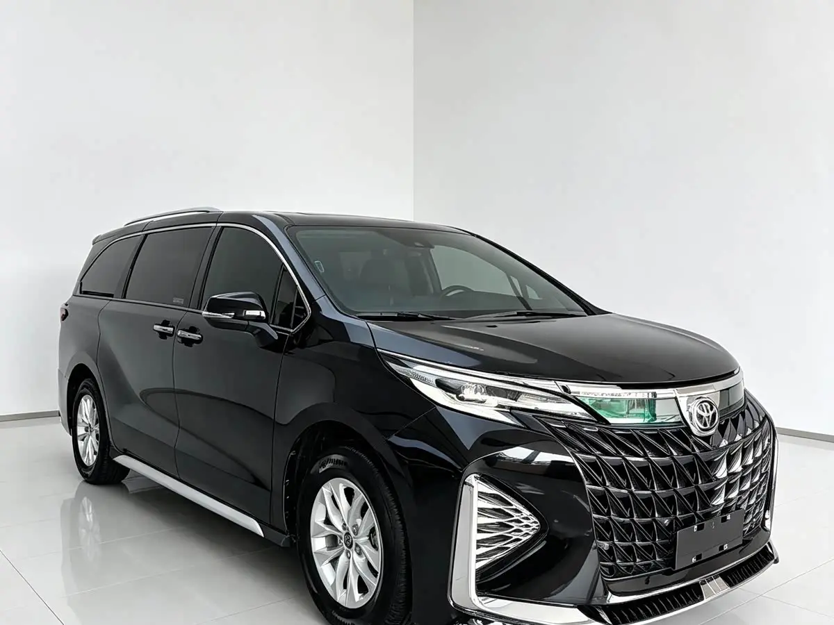 Toyota Granvia 2025 — Фото 4/10