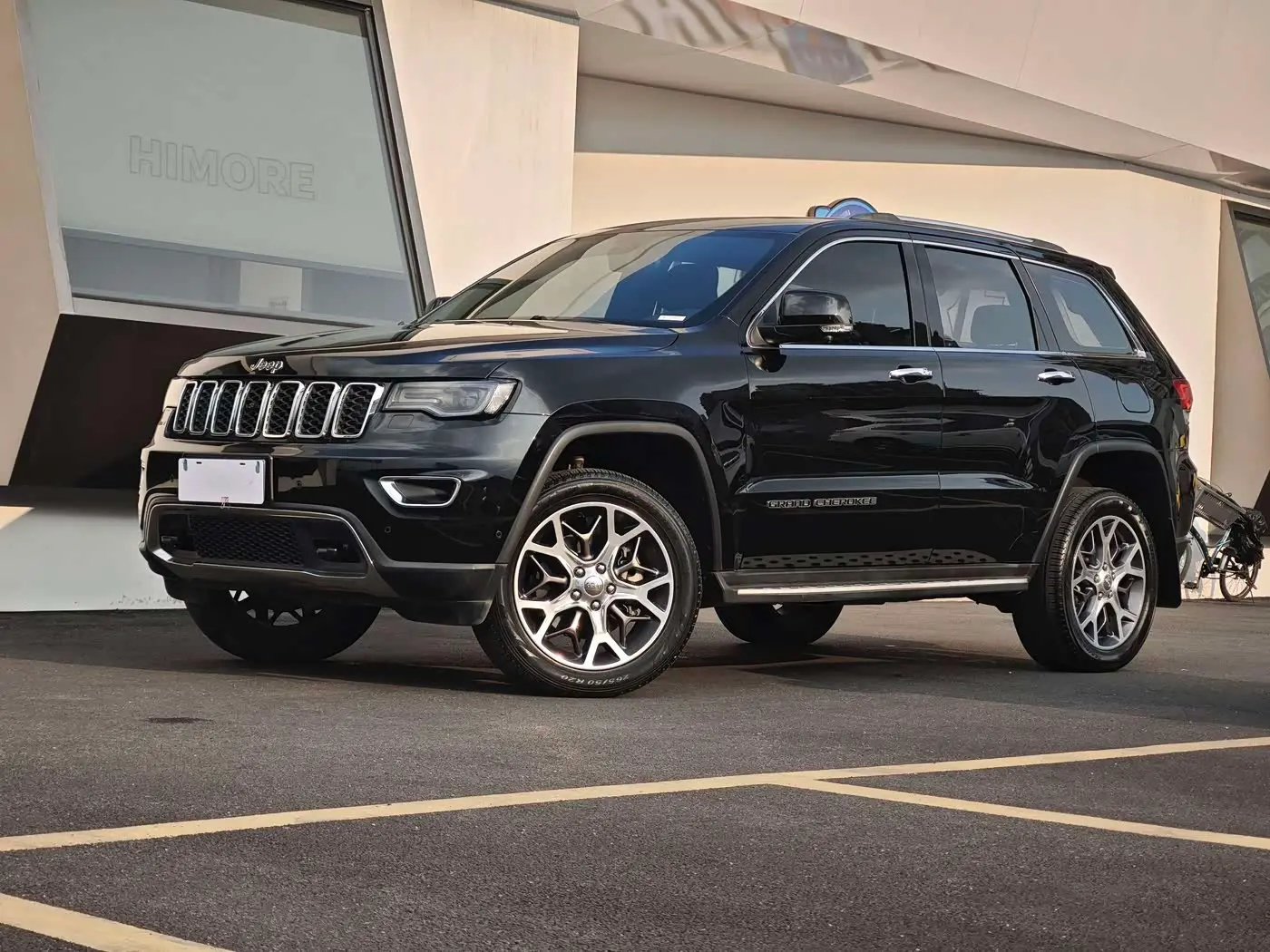 Jeep Grand Cherokee 2021 — Photo 1/20