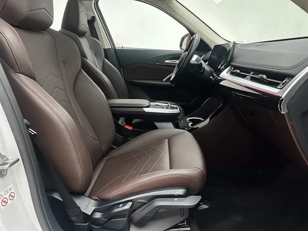 BMW X1 2023 — Photo 12/20
