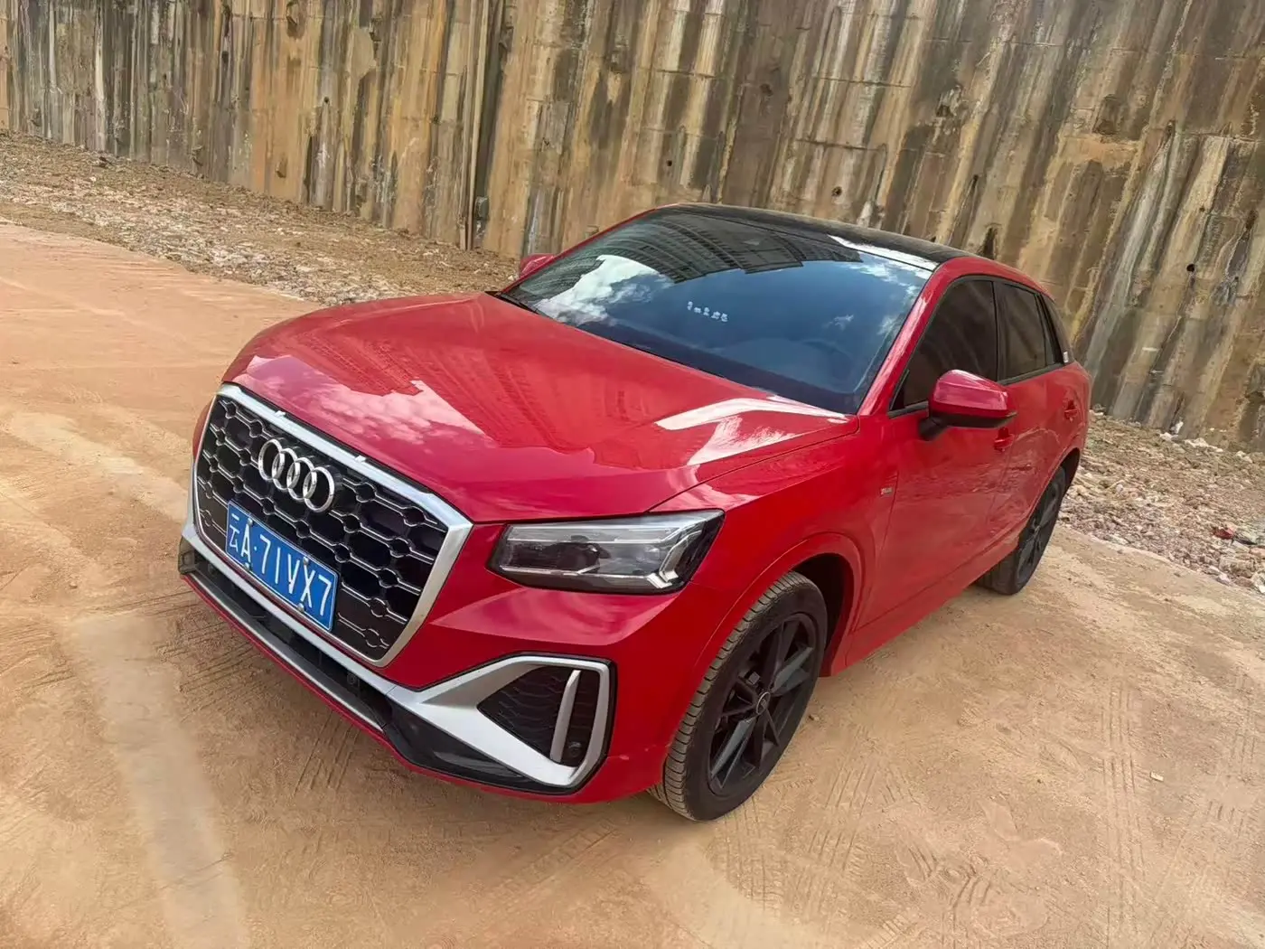 Audi Q2L 2023 — Photo 3/9