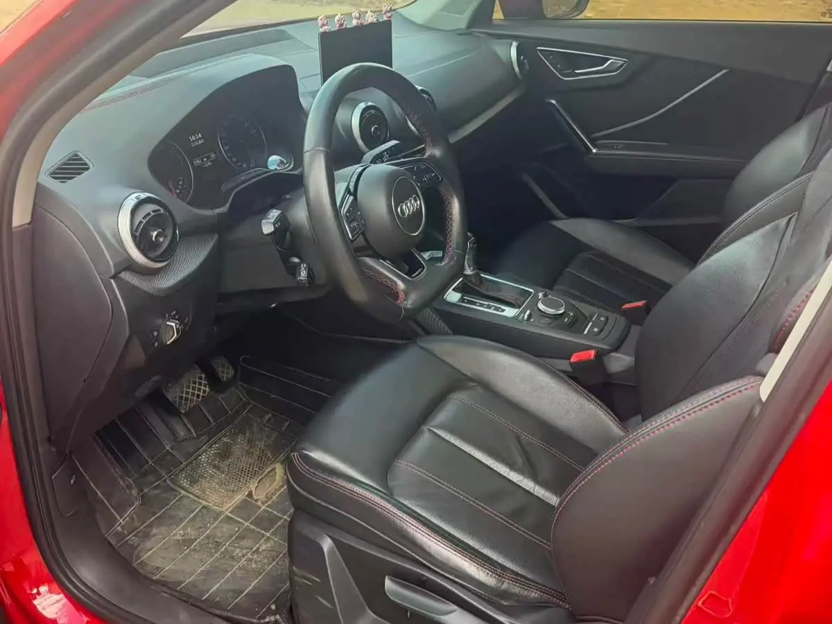 Audi Q2L 2023 — Photo 4/9