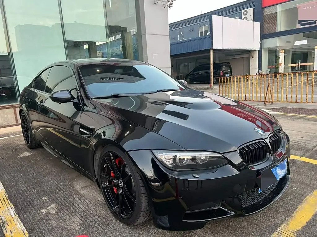 BMW M3 2011 — Photo 3/9