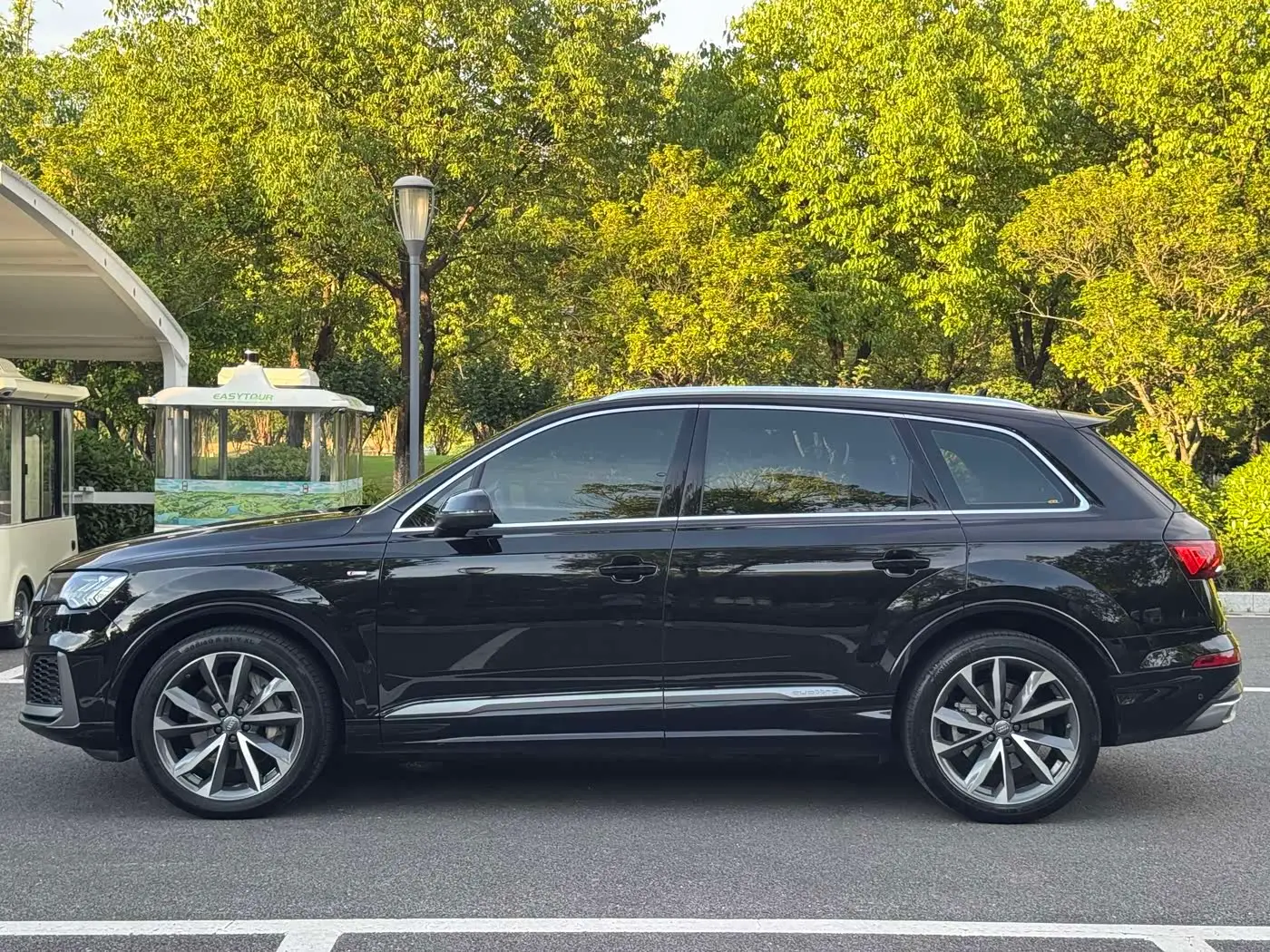 Audi Q7 2020 — Photo 3/20