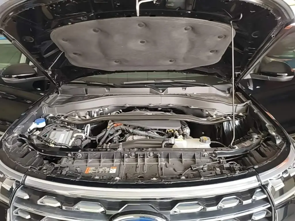Ford Explorer 2025 — Photo 20/20