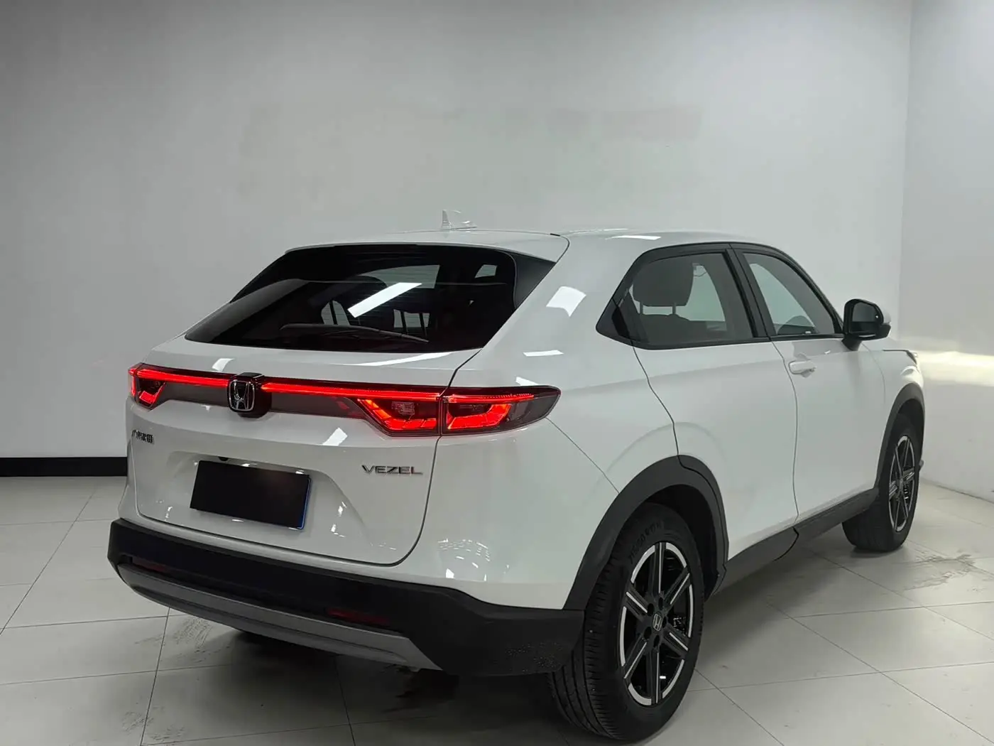 Honda Vezel 2023 — Şəkil 4/20