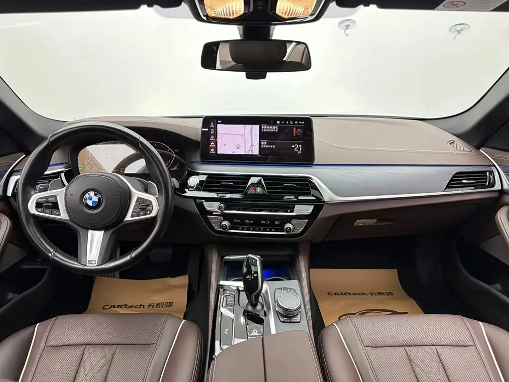 BMW 5 Series 2022 — Фото 10/19