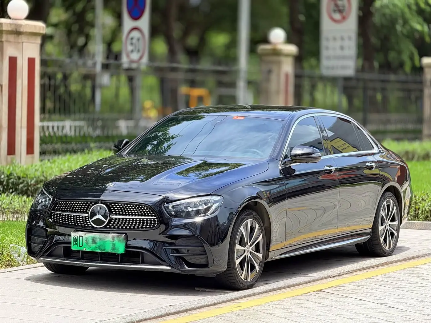 Mercedes-Benz E-Class New Energy 2023 — Фото 1/20