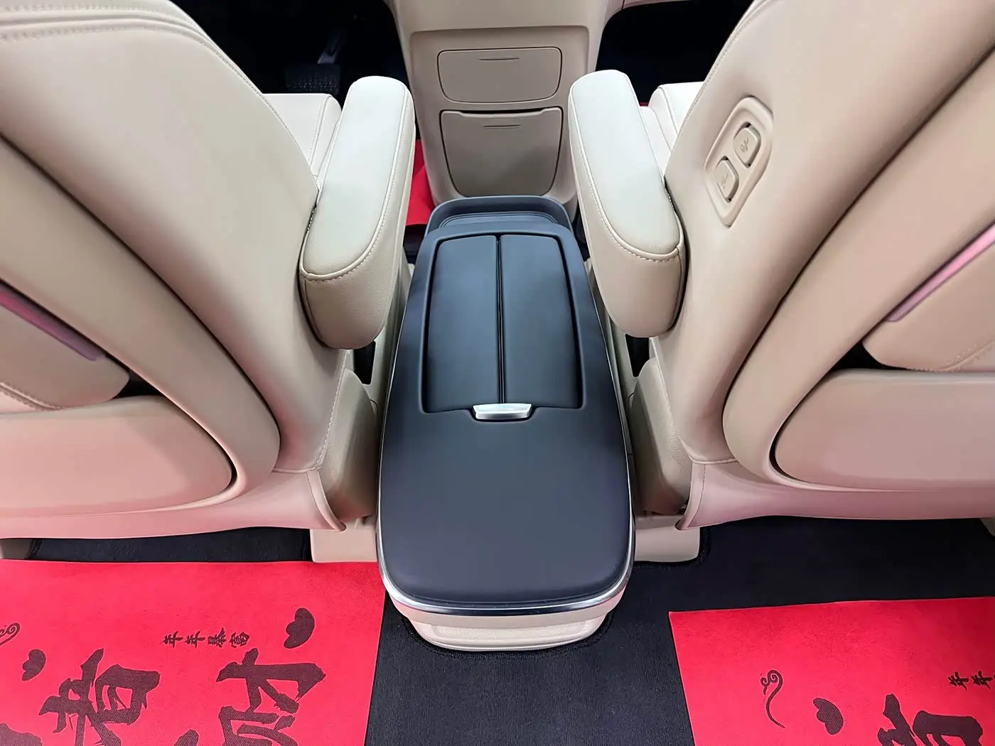Buick GL8 New Energy 2025 — Фото 20/20