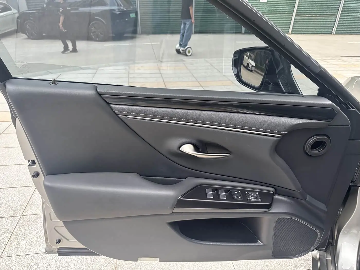 Lexus ES 2020 — Фото 15/20