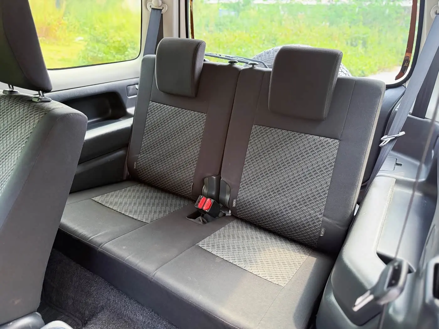 Suzuki Jimny 2018 — Photo 19/19