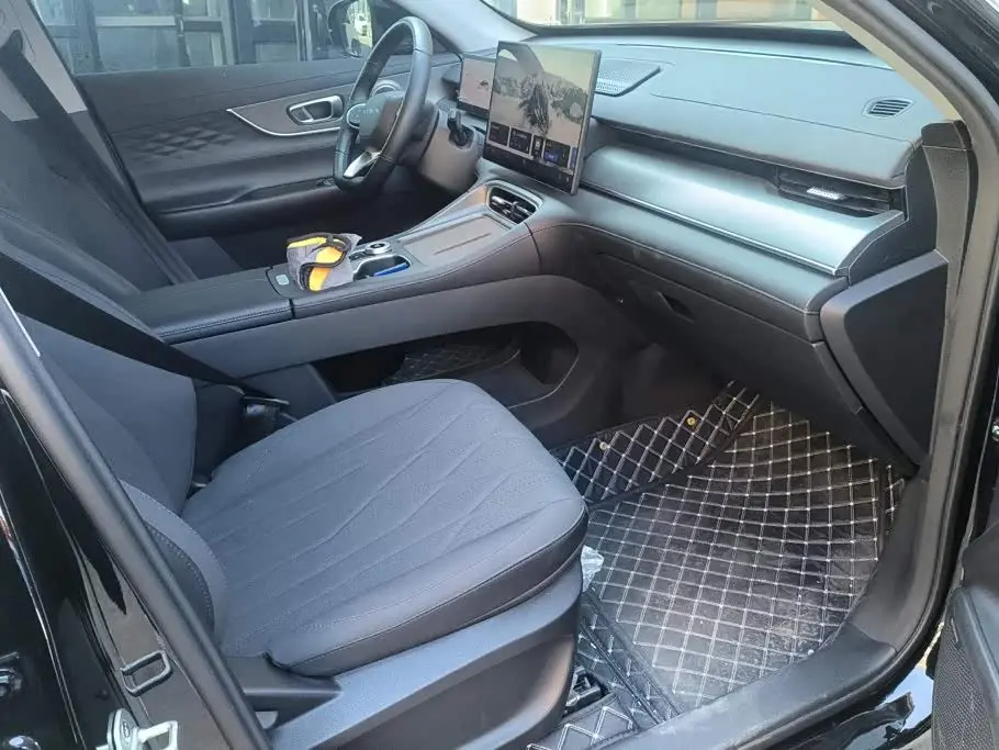 Chery Fengyun Fengyun T8 2025 — Photo 8/16