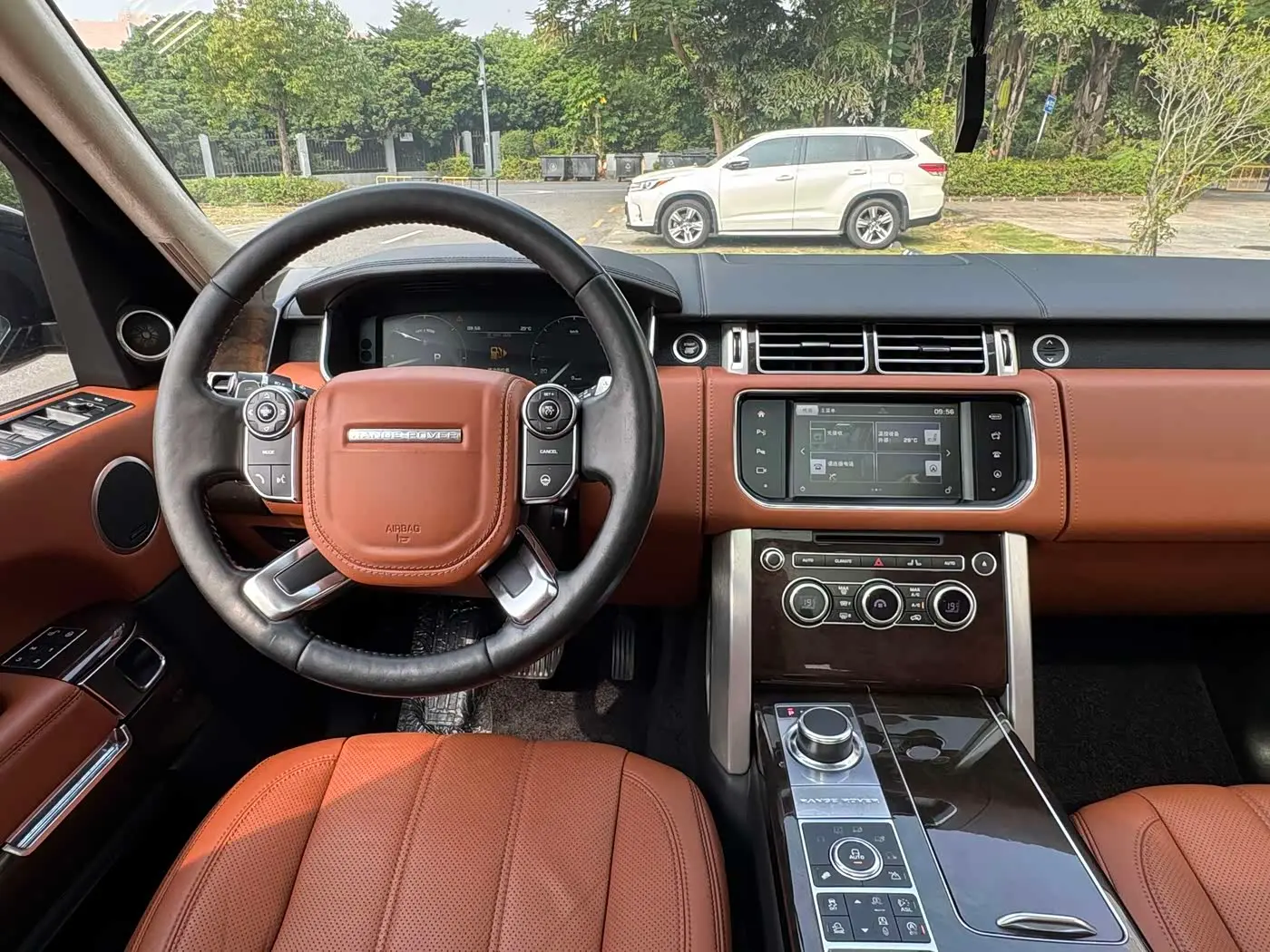 Land Rover Range Rover 2016 — Фото 10/20