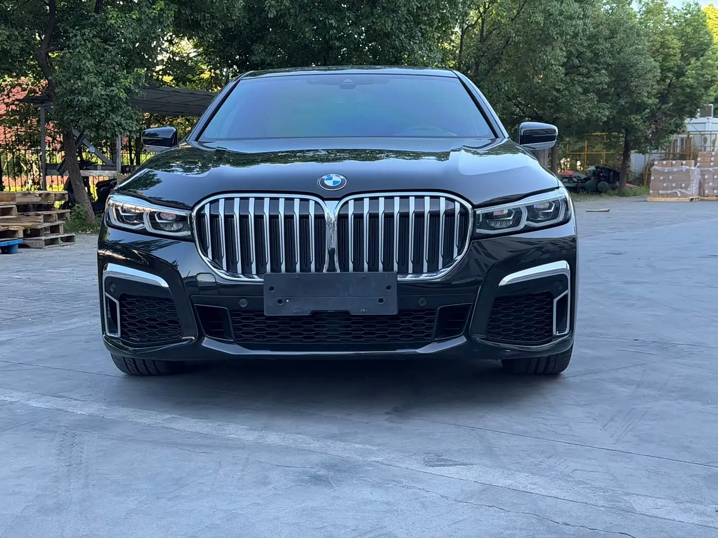 BMW 7 Series 2019 — Фото 2/16