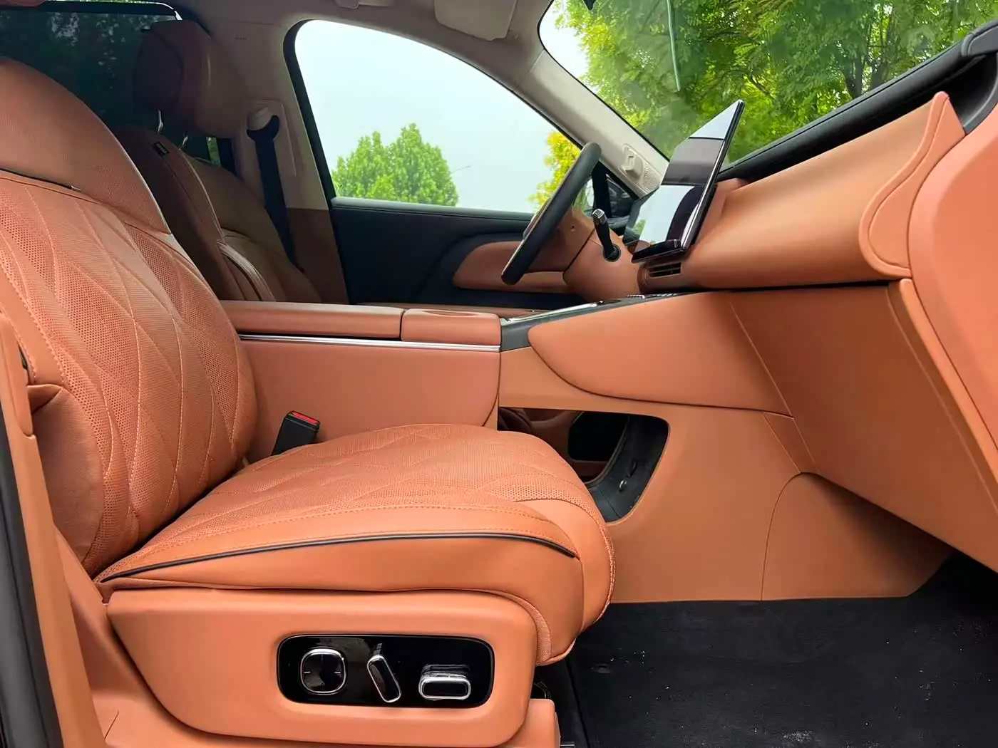 Voyah Auto VOYAH Taisan 2025 — Photo 15/20