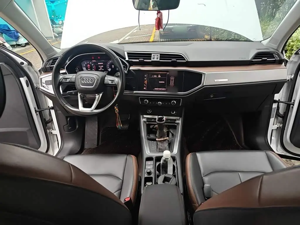 Audi Q3 2021 — Photo 10/20