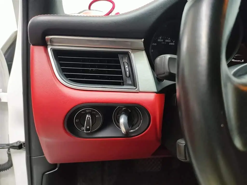 Porsche Macan 2014 — Photo 12/20