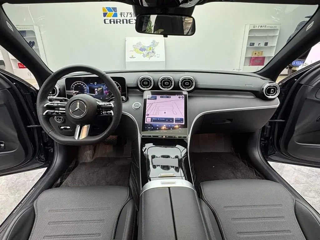 Mercedes-Benz C-Class 2023 — Фото 11/18