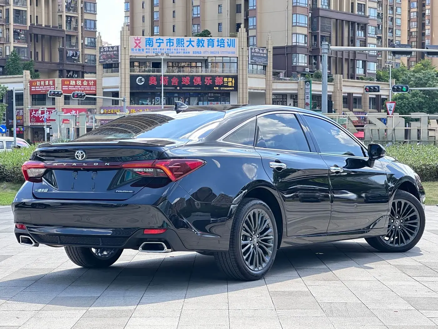 Toyota Avalon 2022 — Фото 4/20