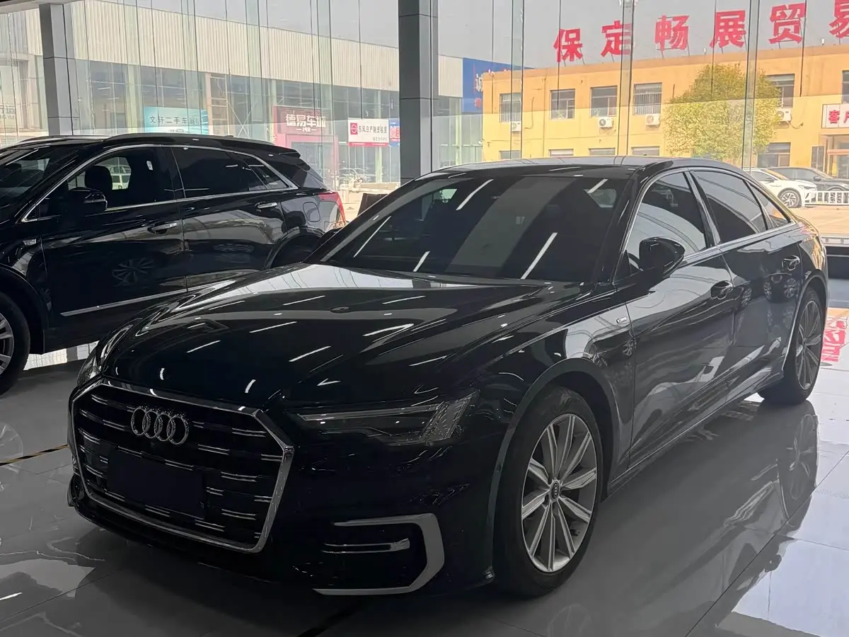 Audi A6L 2024 — Photo 1/9
