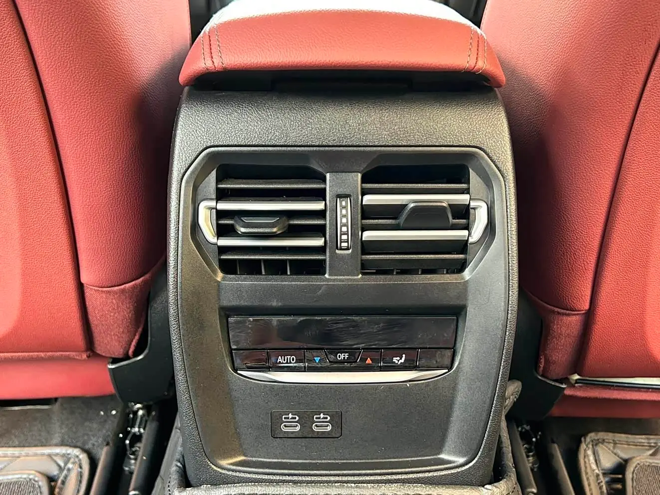 BMW 3 Series 2025 — Photo 17/20