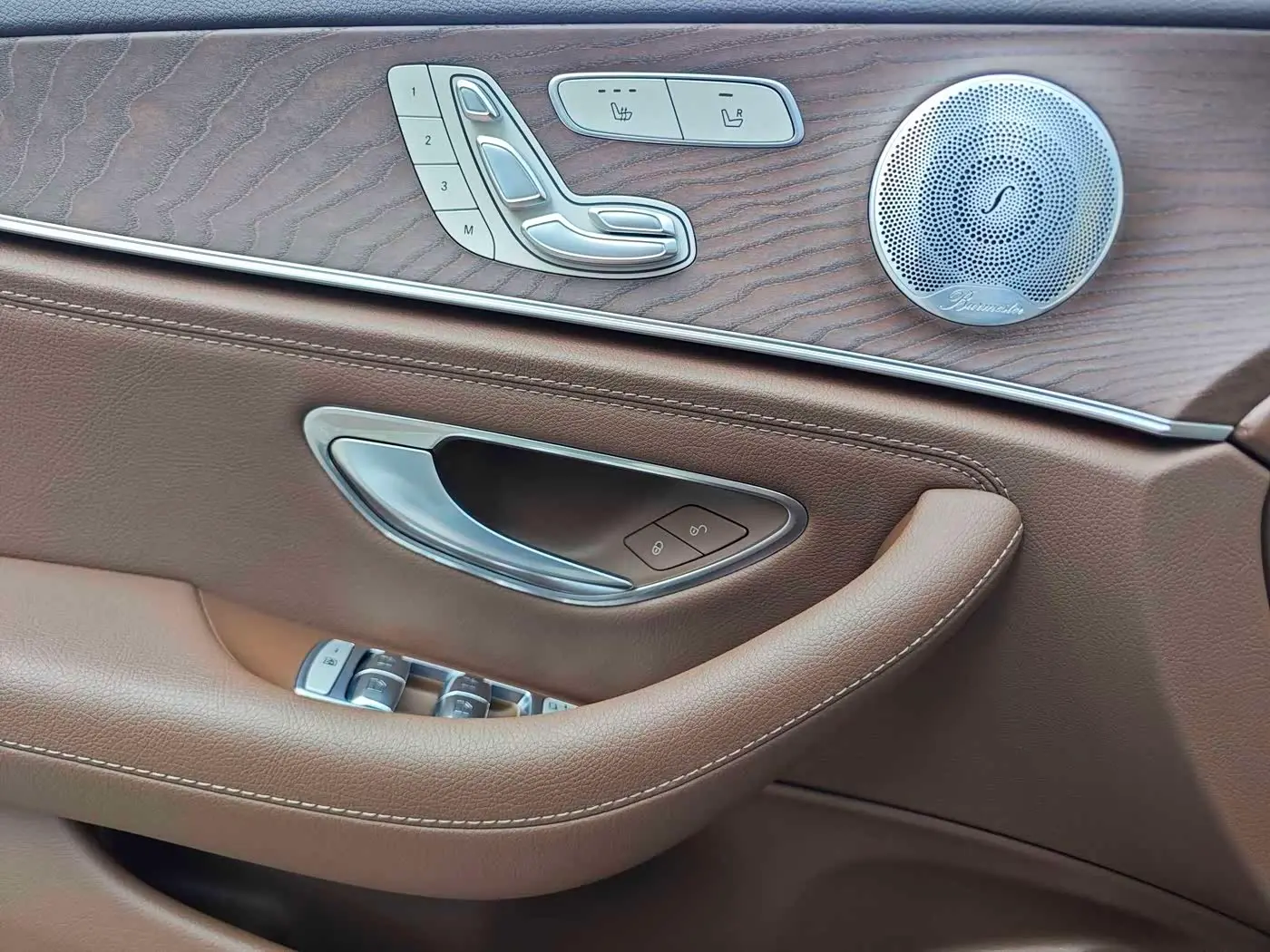 Mercedes-Benz E-Class 2021 — Photo 20/20