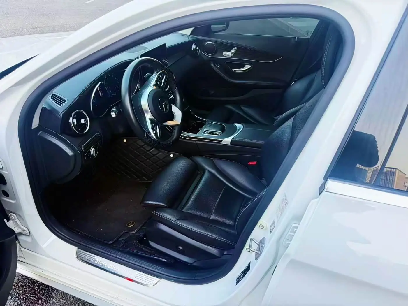 Mercedes-Benz C-Class 2021 — ფოტო 4/9