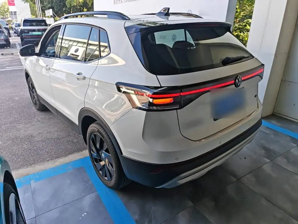 Volkswagen Tharu 2025 — Photo 4/19