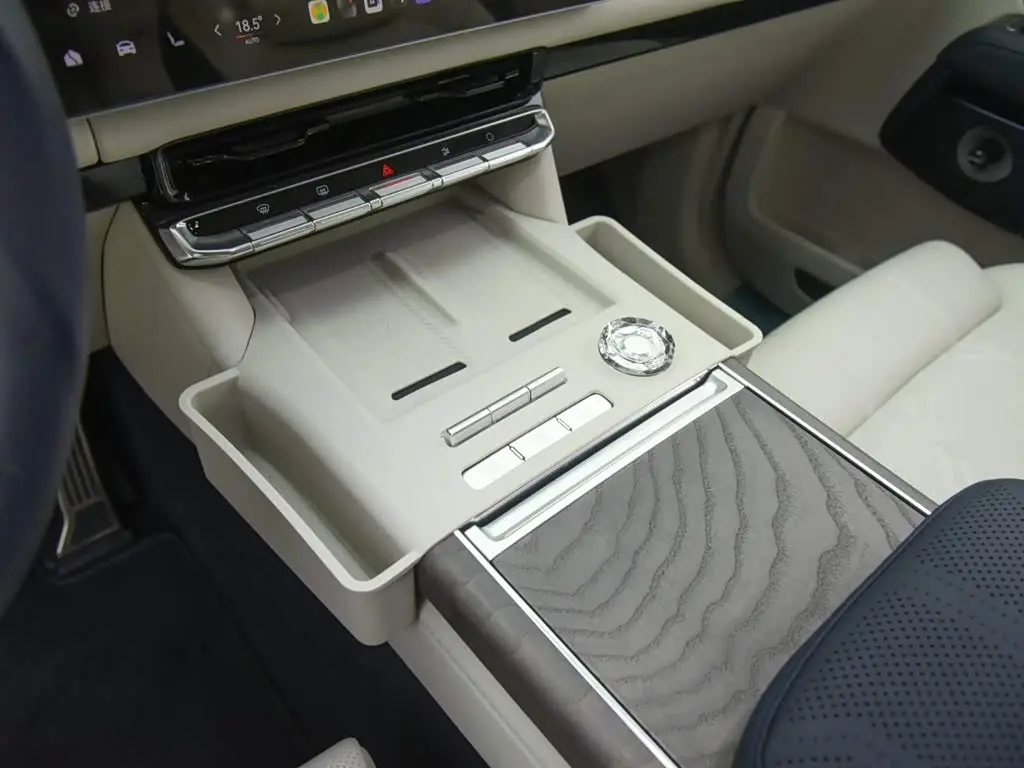 ZEEKR 9X 2026 — Photo 15/20