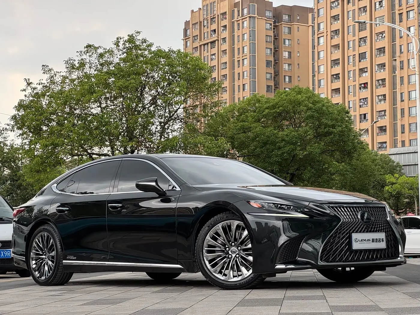Lexus LS 2019 — Şəkil 3/15
