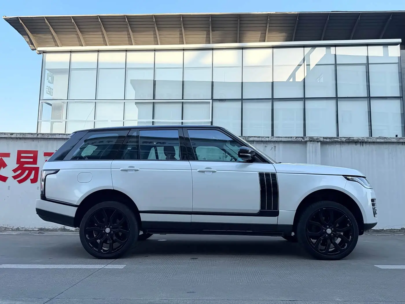 Land Rover Range Rover 2016 — ფოტო 12/18