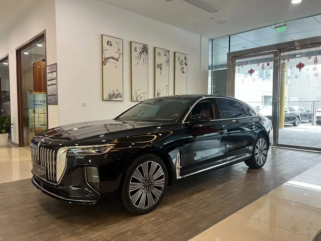 Hongqi H9 2025 — Photo 1/17