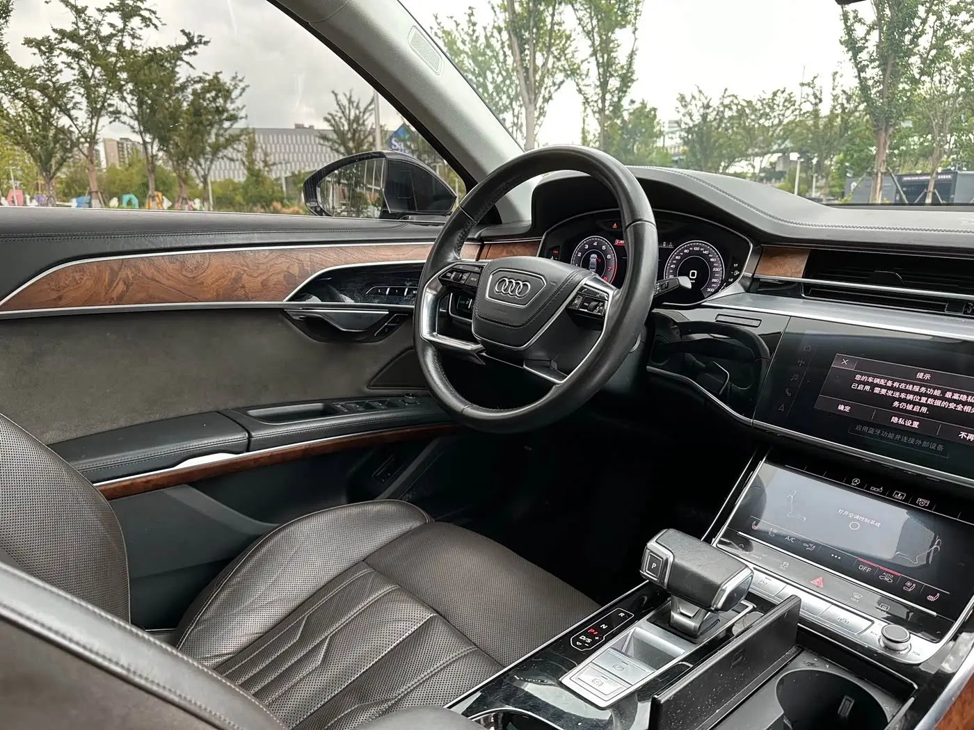 Audi A8 2020 — Şəkil 13/16