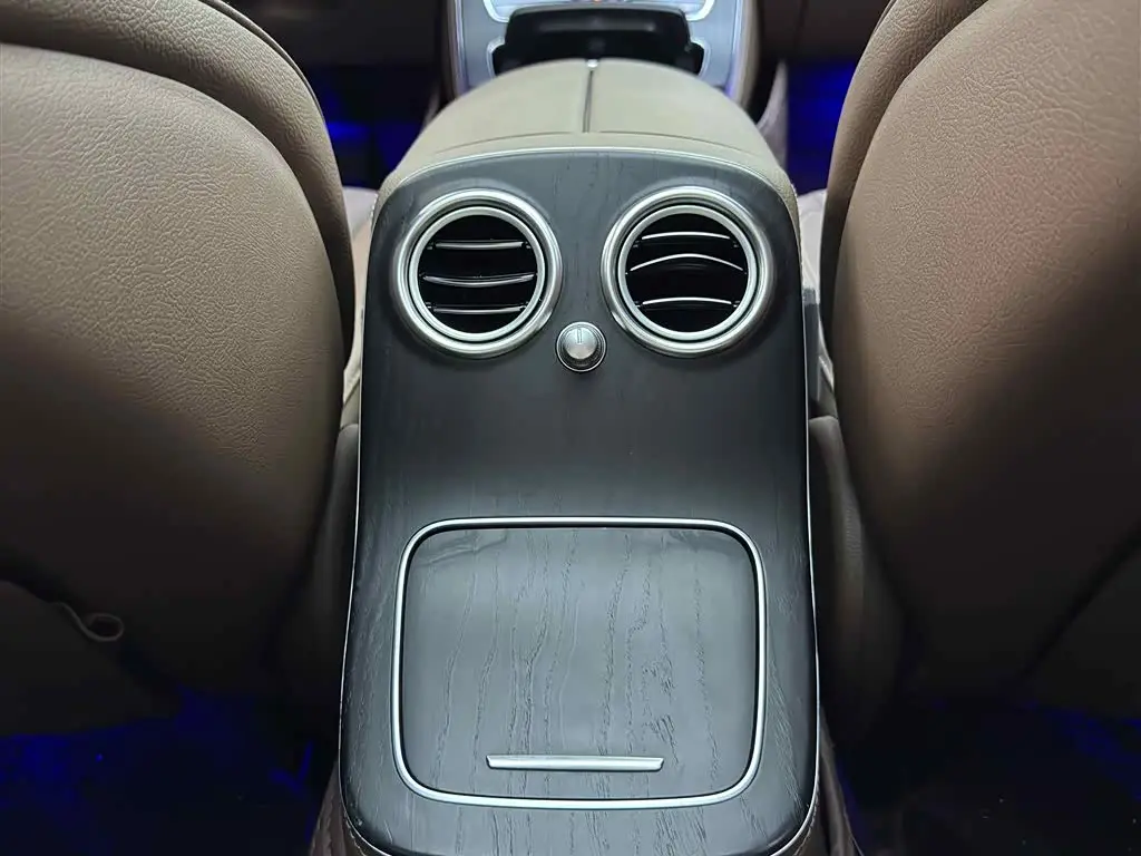 Mercedes-Benz E-Class New Energy 2022 — Фото 9/16