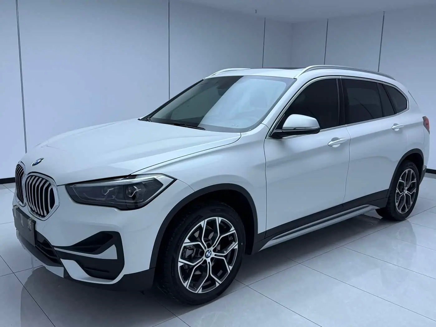 BMW X1 2022 — Photo 1/20