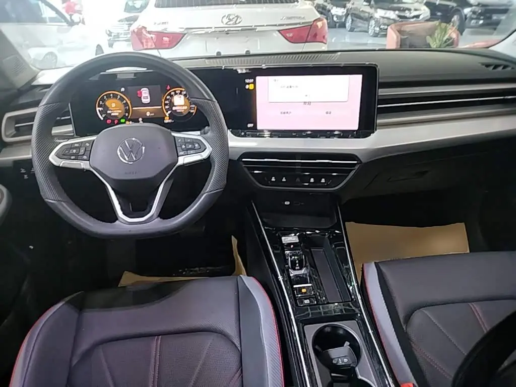 Volkswagen Lamando 2024 — Photo 10/20