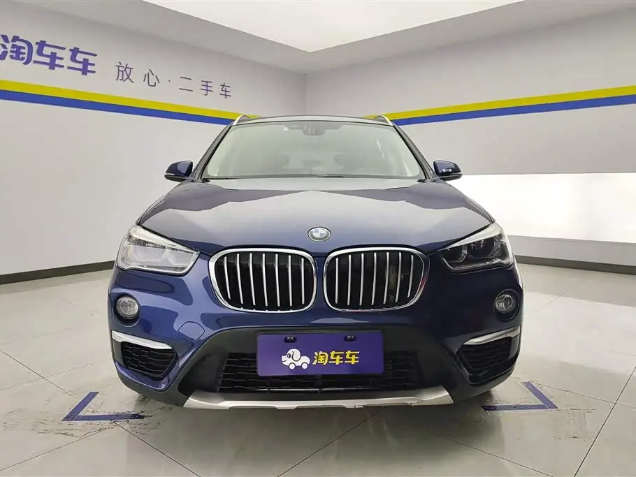 BMW X1 2019 — Фото 2/16