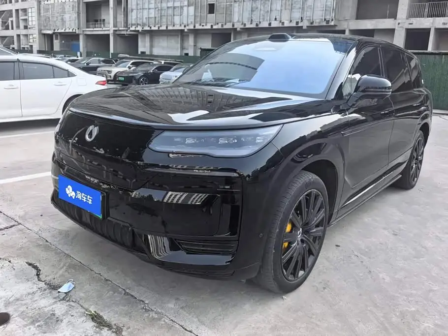 Denza N9, 2025