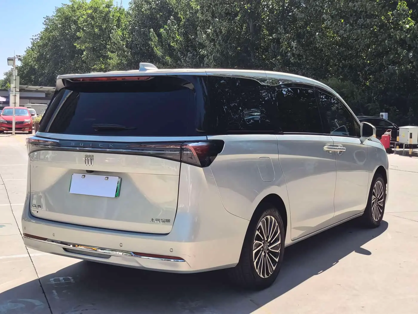 Buick GL8 New Energy 2025 — Şəkil 18/18