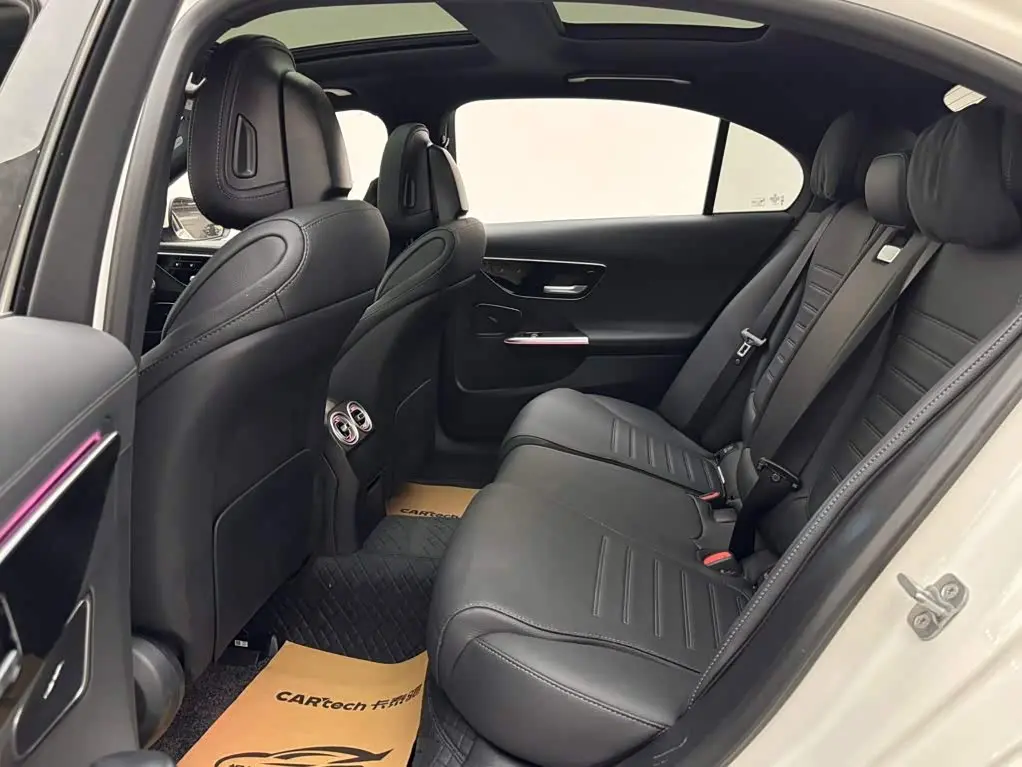Mercedes-Benz C-Class 2025 — Фото 9/16