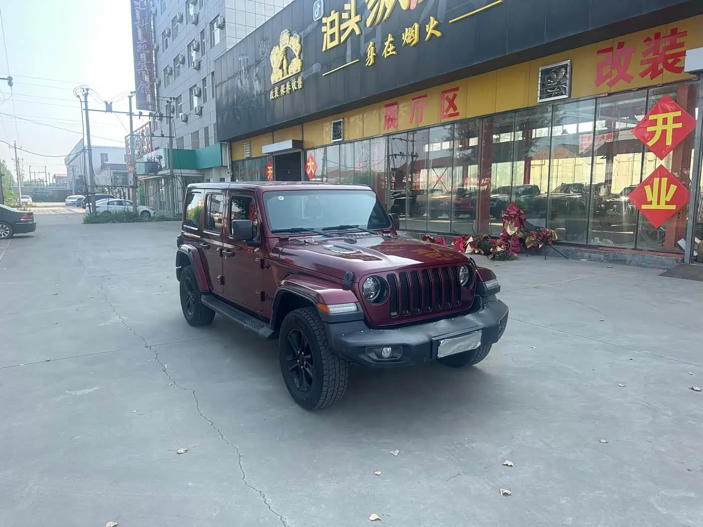 Jeep Wrangler 2024 — Фото 1/8