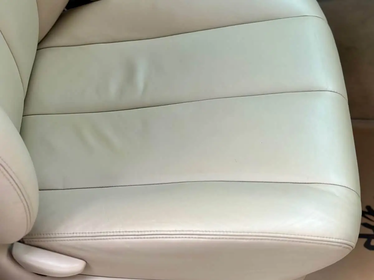 Toyota Previa 2013 — Photo 16/18